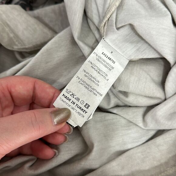 Angels Never Die Cotton Blend Gray Floral Print 3/4 Sleeve Tunic Top Size XL - Picture 6 of 10